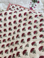 Load image into Gallery viewer, Mehrunisa - Block Printed Muslin Quilt