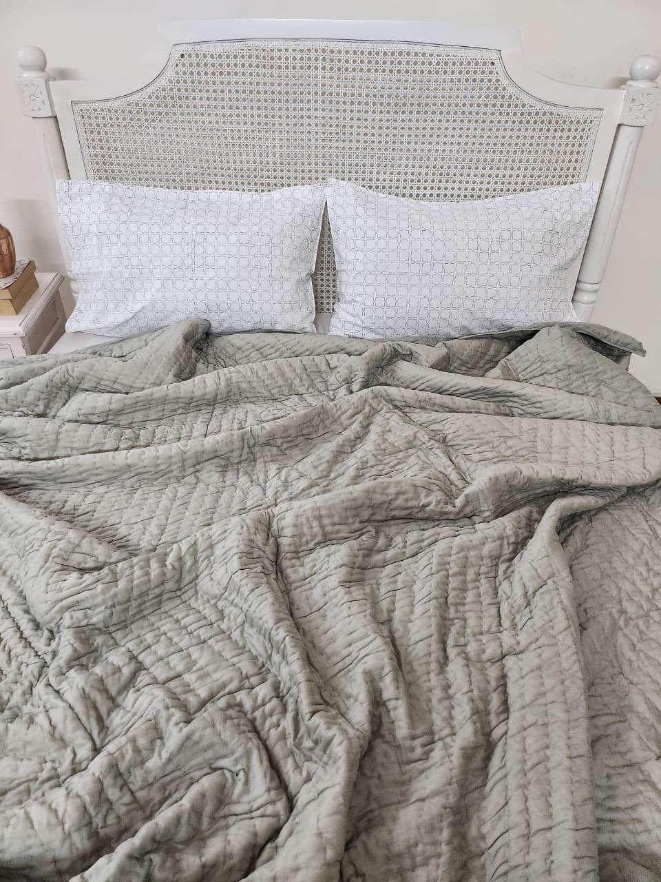 Harmony - Solid Cotton Quilt