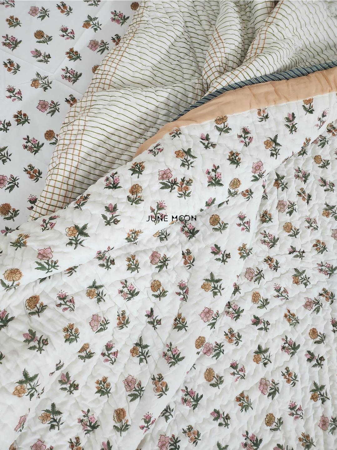 Barfi - Set of Quilt & Bedsheet