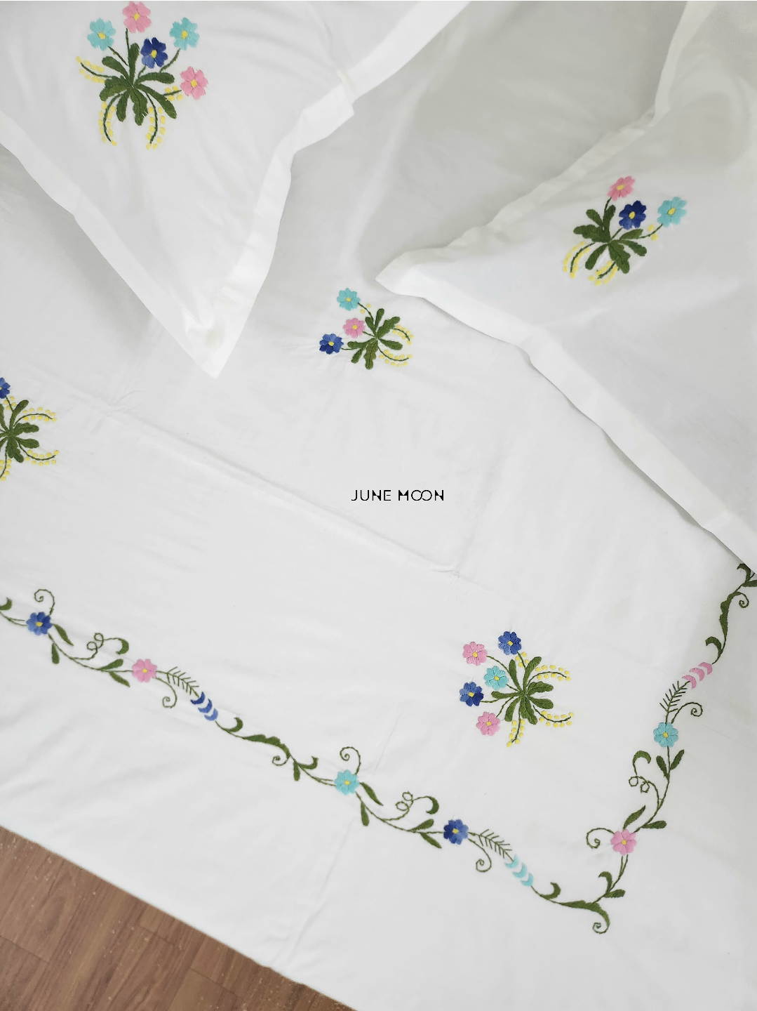 Margaret - Embroidered Bedsheet Set
