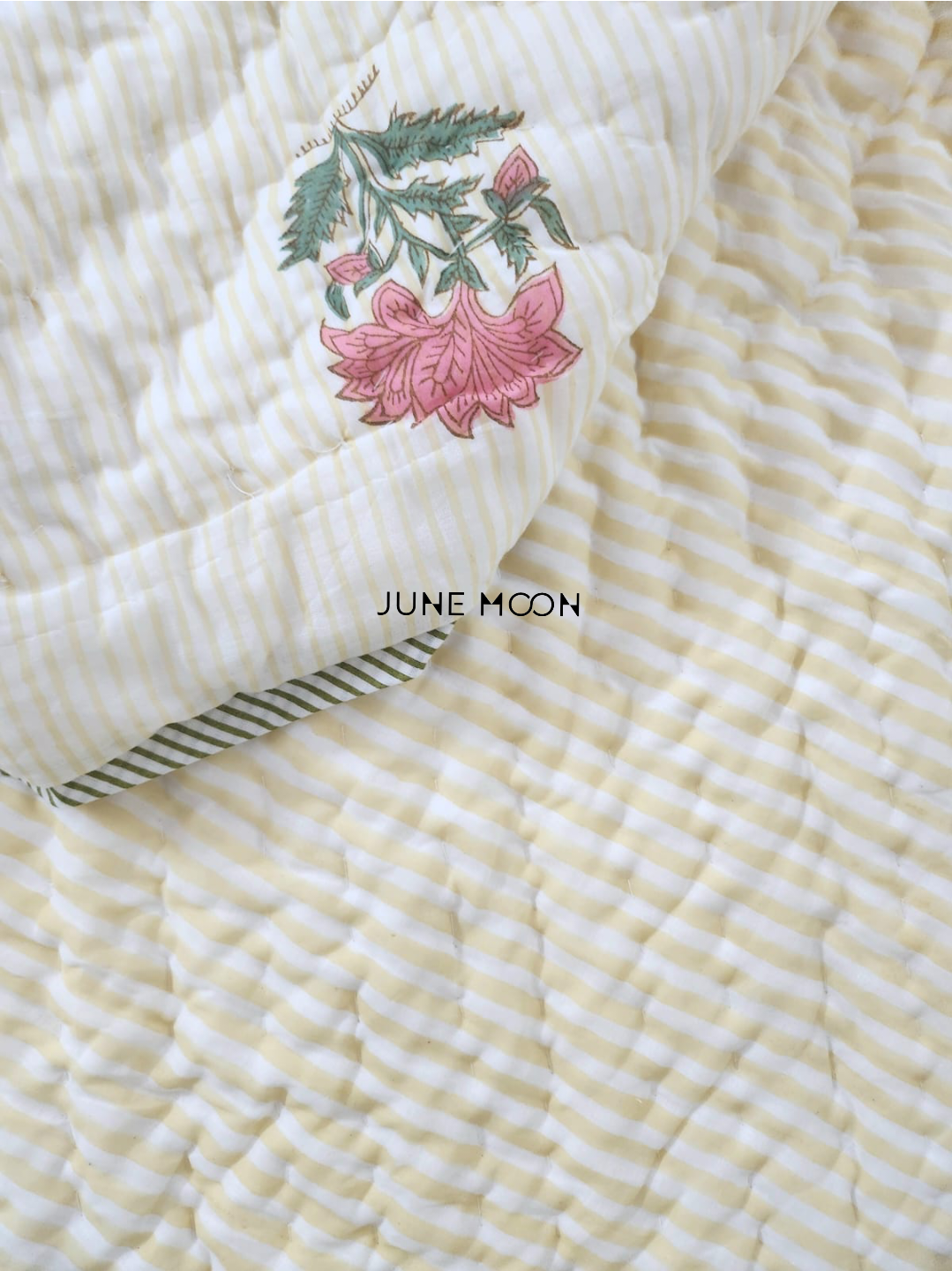 Honey Brook - Set of Quilt & Bedsheet