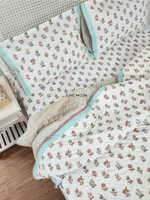 Load image into Gallery viewer, Barfi - Set of Quilt & Bedsheet