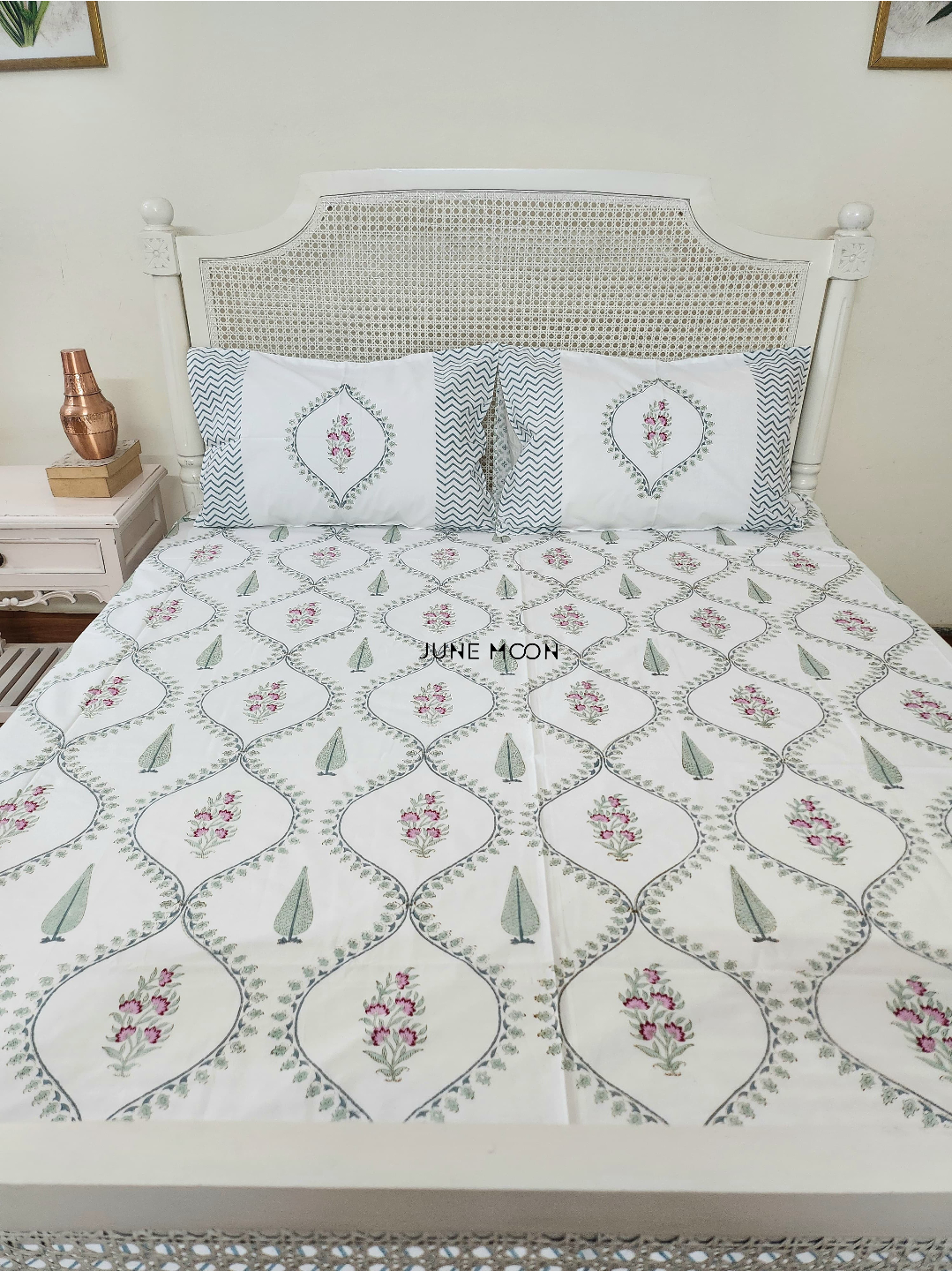 Pearl Poetry - Block Printed Bedsheet Set