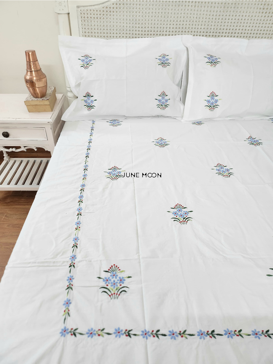 Edith - Embroidered Bedsheet Set