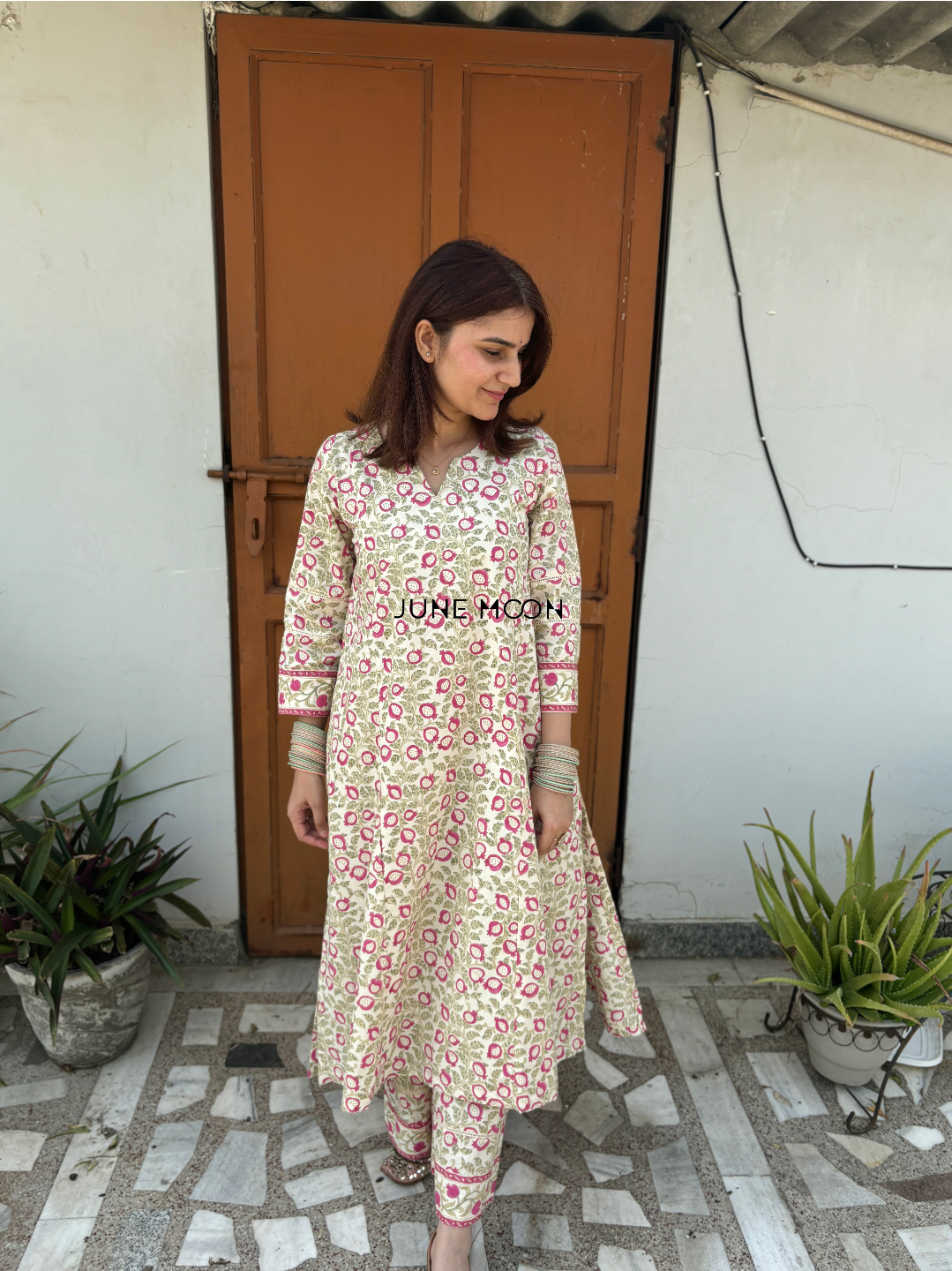 Dilnaaz - Block Printed Set of Kurta & Pants