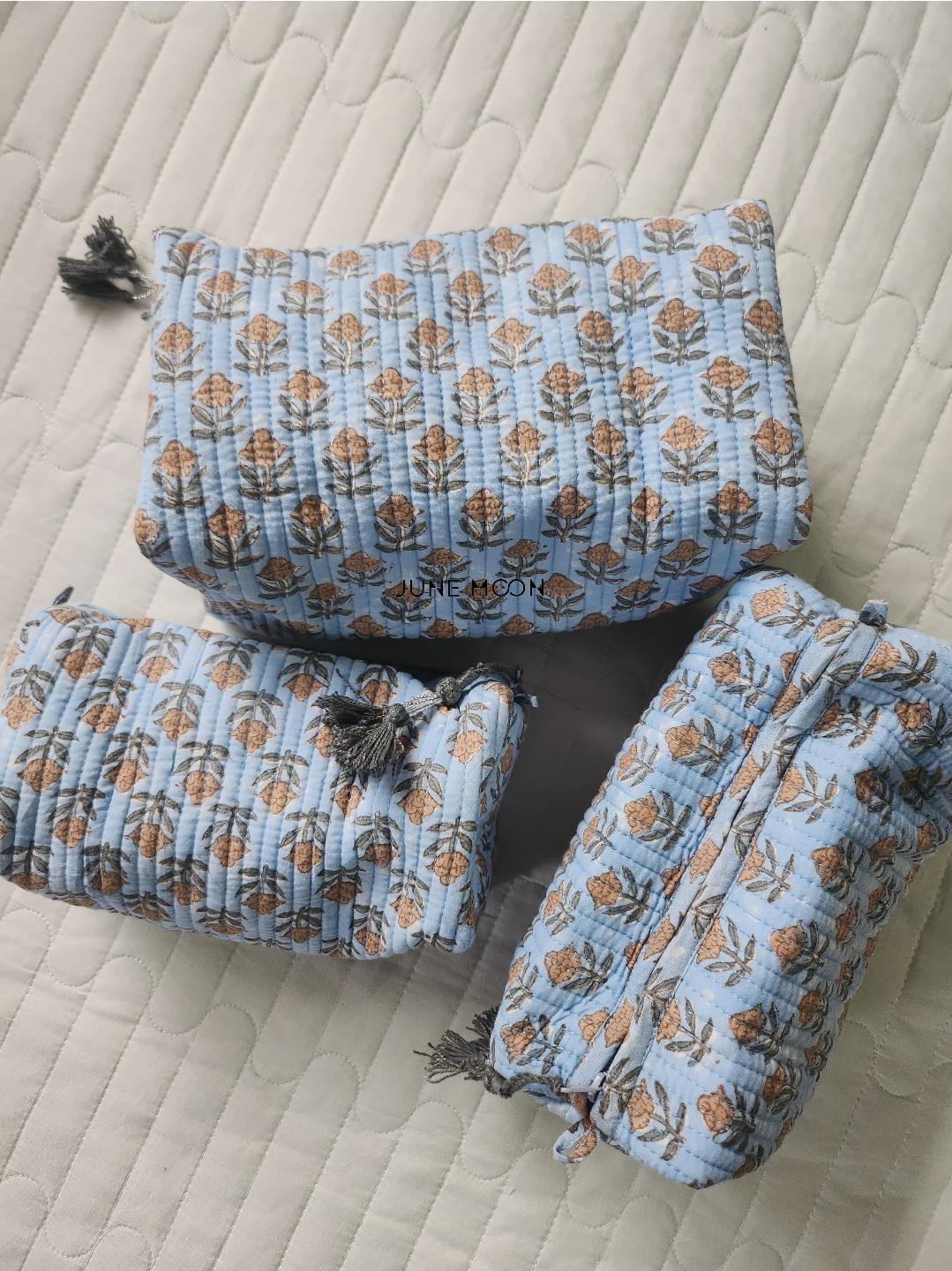 Naveli - Set of 3 Cosmetic Bags