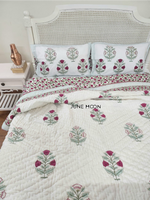 Load image into Gallery viewer, Lady Ruby - Block Printed Muslin Quilt