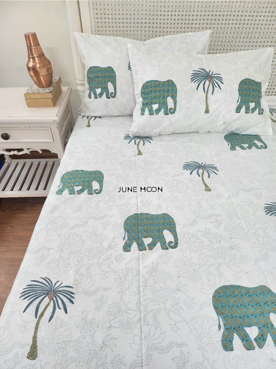 Regal Reign - Block Printed Bedsheet Set