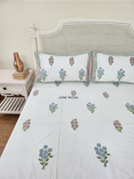 Load image into Gallery viewer, Very Merry - Block Printed Bedsheet Set
