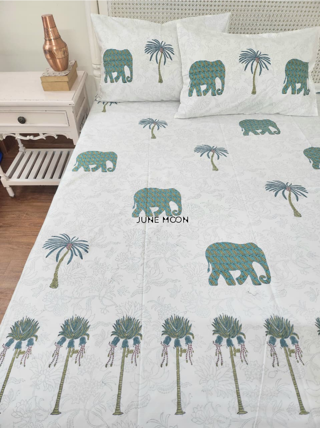 Regal Reign - Block Printed Bedsheet Set