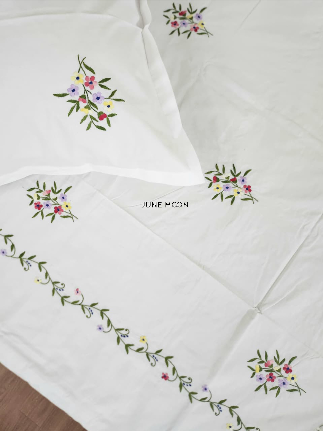 Athena - Embroidered Bedsheet Set