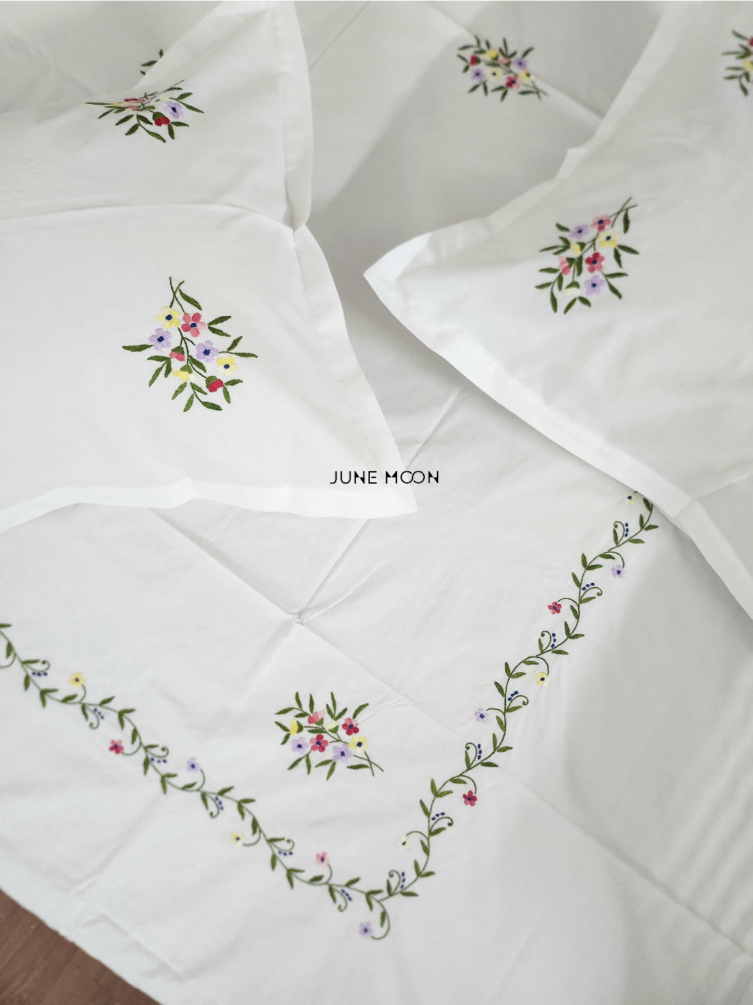 Athena - Embroidered Bedsheet Set