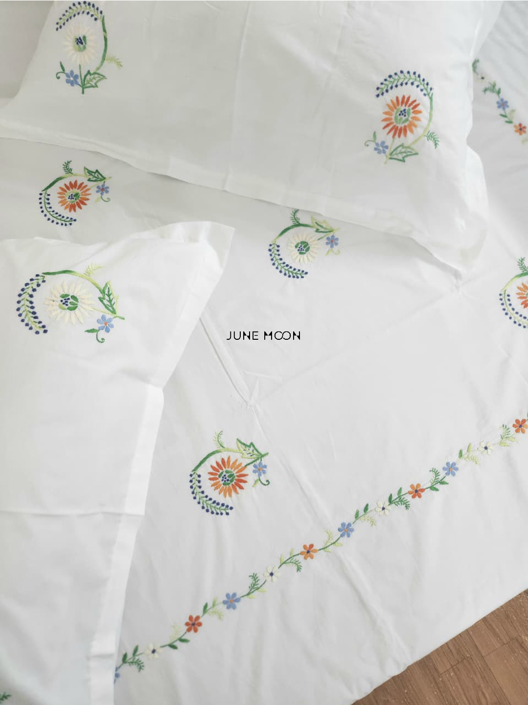 Celine - Embroidered Bedsheet Set