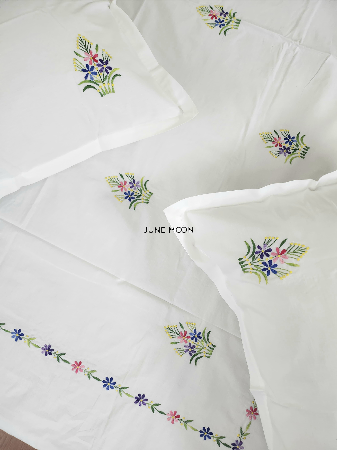 Beatrice - Embroidered Bedsheet Set