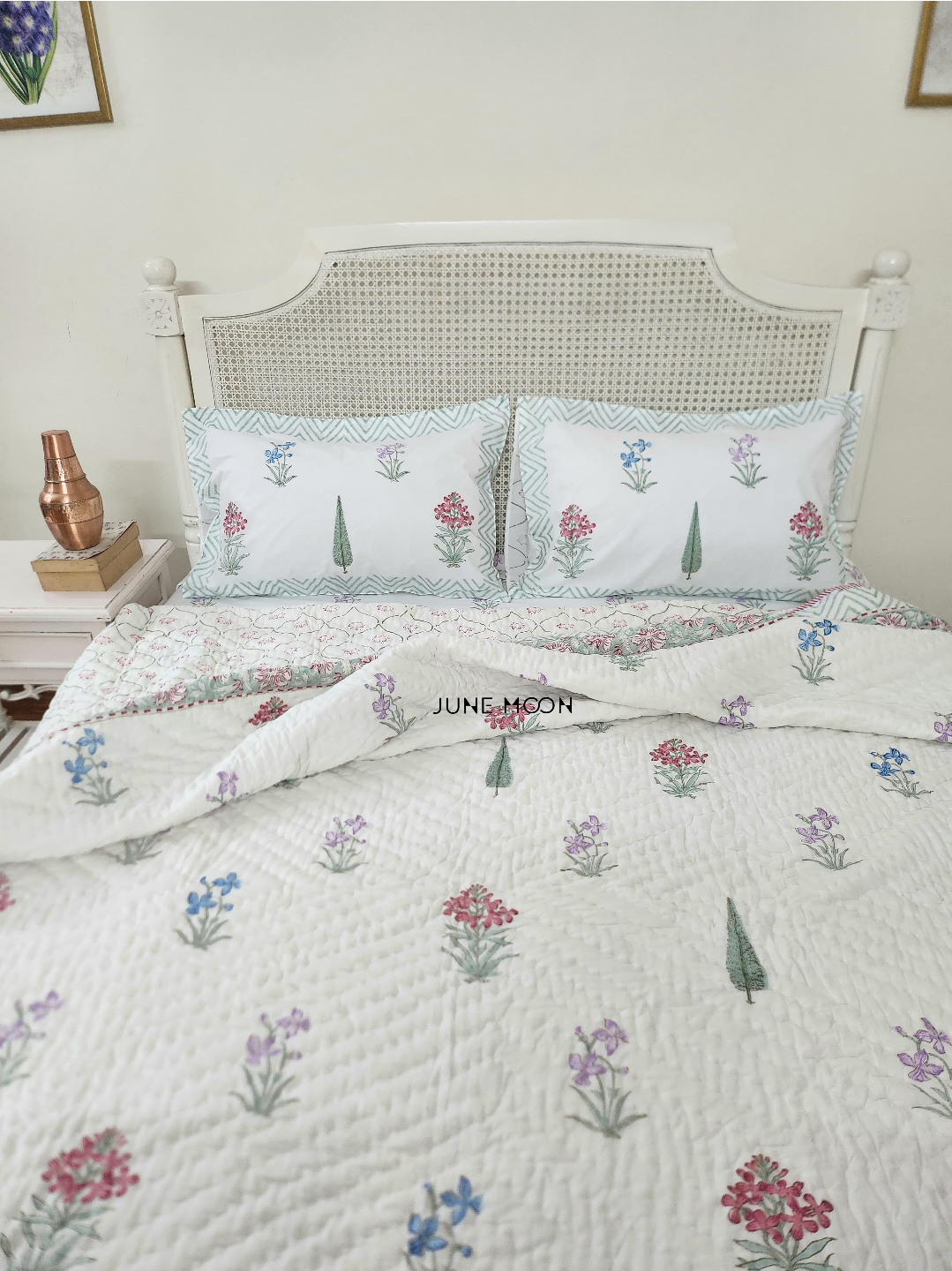 Sweet Hope - Set of Quilt & Bedsheet