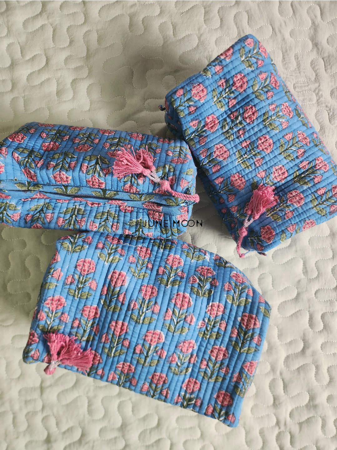 Naveli - Set of 3 Cosmetic Bags