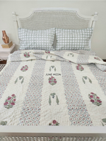 Load image into Gallery viewer, Old Tales - Block Printed Muslin Quilt