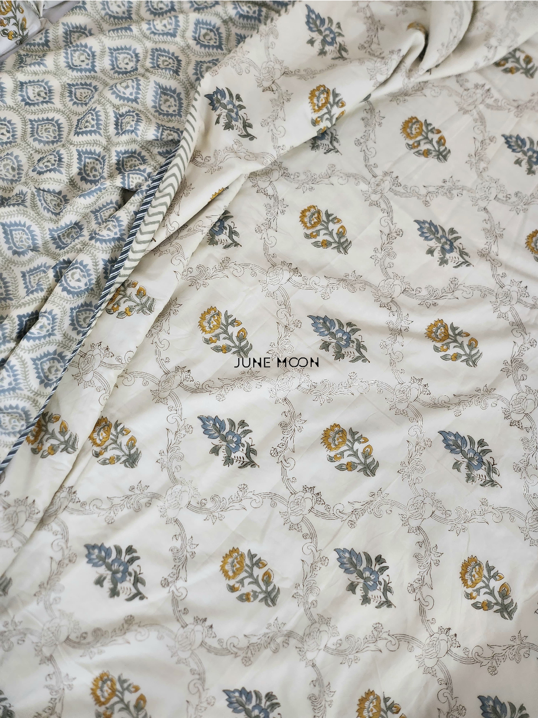 Golden Hour - Set of Dohar & Bedsheet