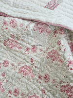 Load image into Gallery viewer, Mehreen - Block Printed Muslin Quilt