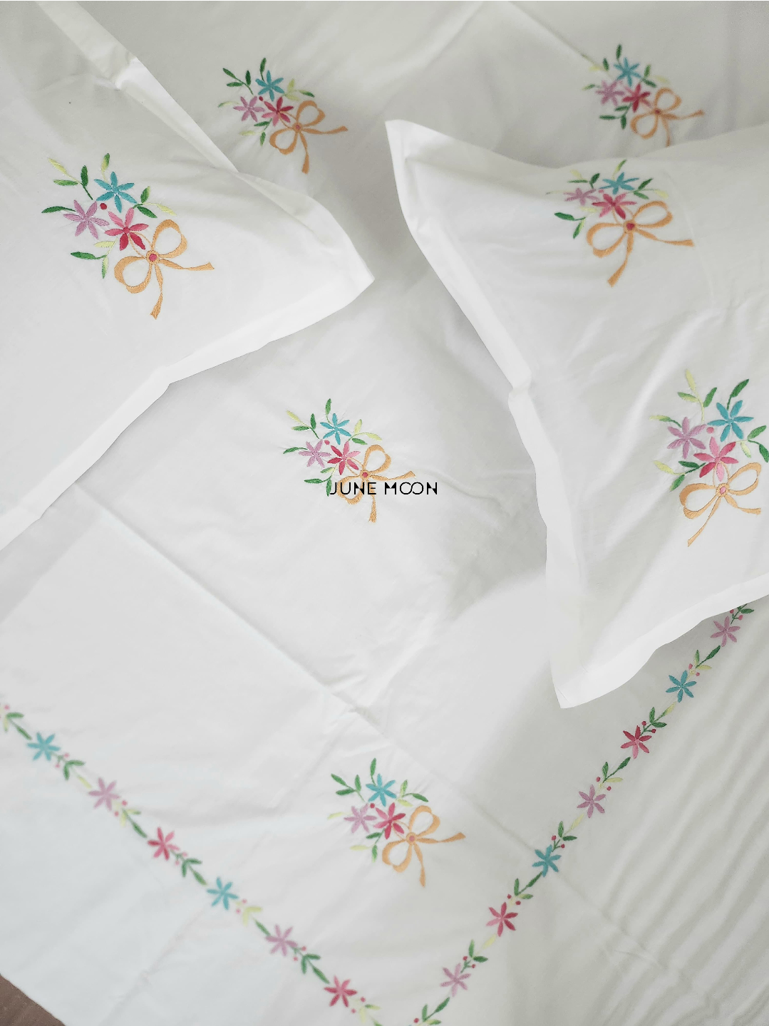 Eliza - Embroidered Bedsheet Set