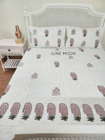 Load image into Gallery viewer, Maahru - Block Printed Bedsheet Set