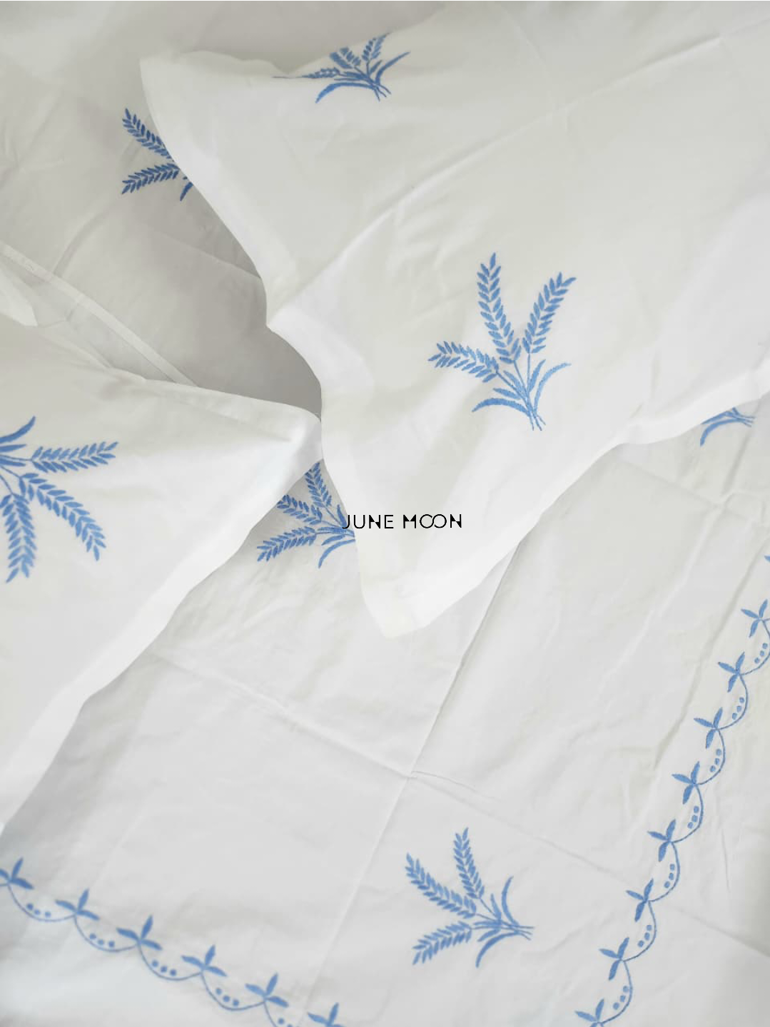 Alice - Embroidered Bedsheet Set