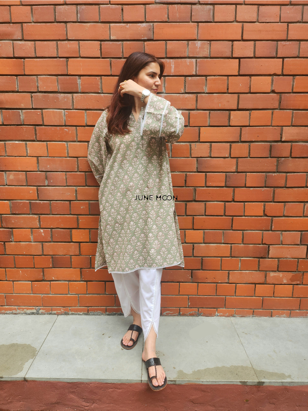 Parizaad Set - Kurta & Pants