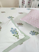 Load image into Gallery viewer, Very Merry - Block Printed Bedsheet Set