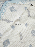 Load image into Gallery viewer, Regal Retreat - Set of Quilt & Bedsheet