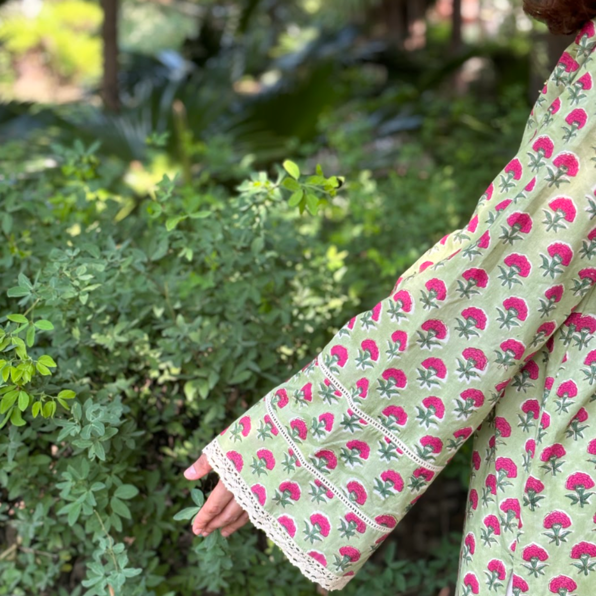 A GENTLE GUIDE TO CARE FOR YOUR CLOTHES