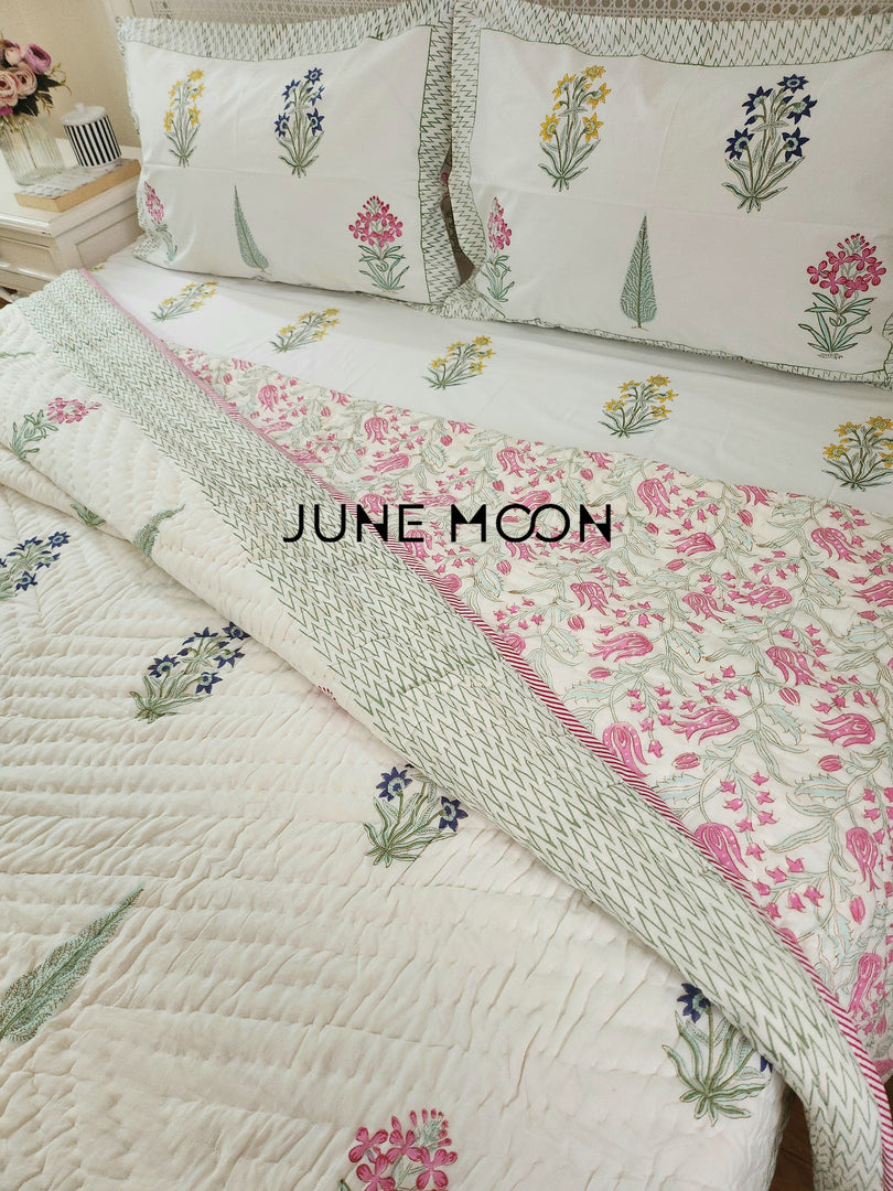 Visions of Eden - Set of Quilt & Bedsheet