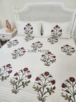 Load image into Gallery viewer, Saundarya - Block Printed Bedsheet Set
