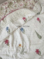 Load image into Gallery viewer, Hues of India - Block Printed Muslin Quilt
