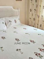 Load image into Gallery viewer, Gul Bano - Block Printed Bedsheet Set
