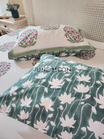 Load image into Gallery viewer, Nazaakat - Block Printed Bedsheet Set
