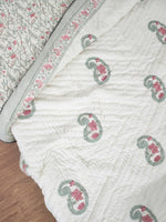 Load image into Gallery viewer, Coral Crush-Block Printed Muslin Quilt (Cream Base)
