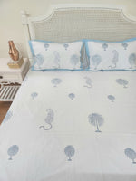 Load image into Gallery viewer, Regal Retreat - Set of Quilt &amp; Bedsheet
