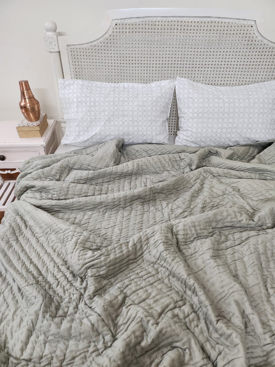 Harmony - Solid Cotton Quilt