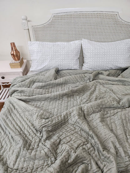 Harmony - Solid Cotton Quilt
