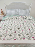 Load image into Gallery viewer, Piece Of Spring - Block Printed Muslin Quilt
