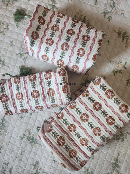 Naveli - Set of 3 Cosmetic Bags