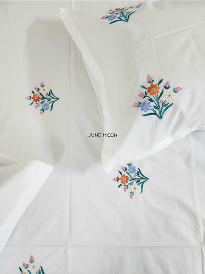 Daisy - Embroidered Bedsheet Set