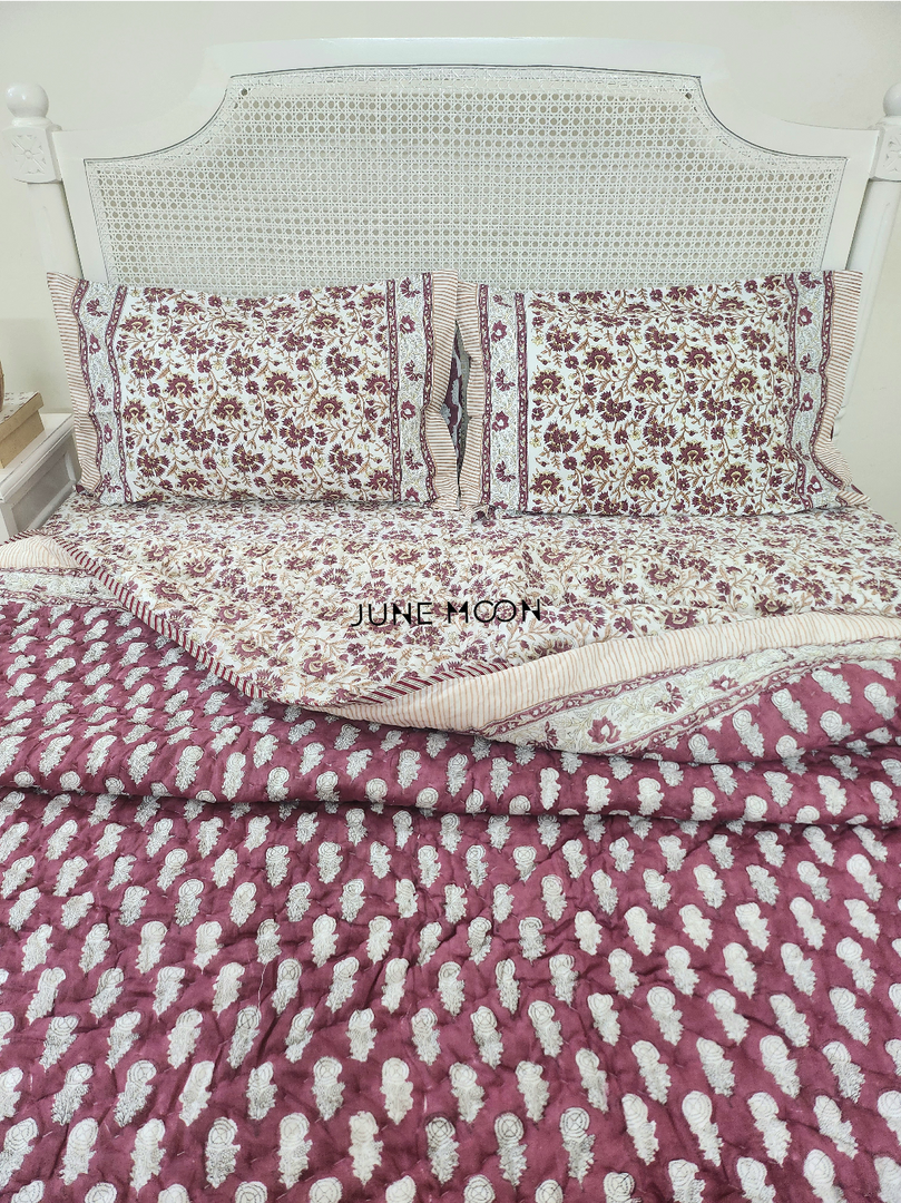 Gehna - Set of Quilt & Bedsheet