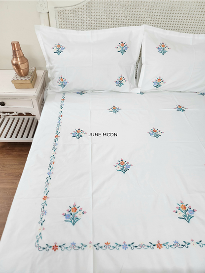 Daisy - Embroidered Bedsheet Set
