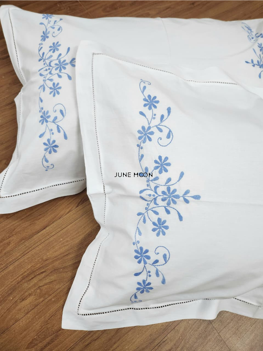 Bella - Set Of 2 Embroidered Pillow Cases