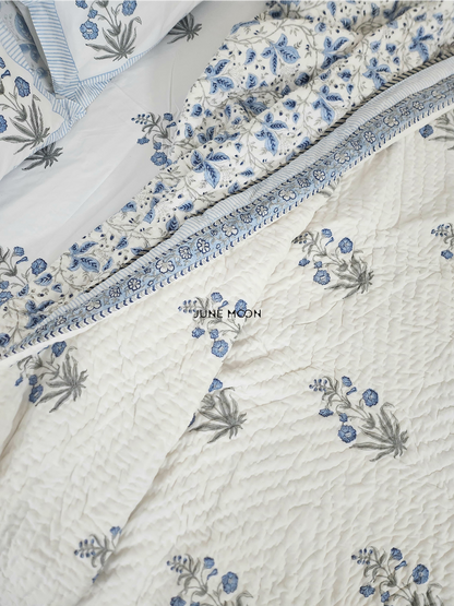Falak - Set of Quilt &amp; Bedsheet