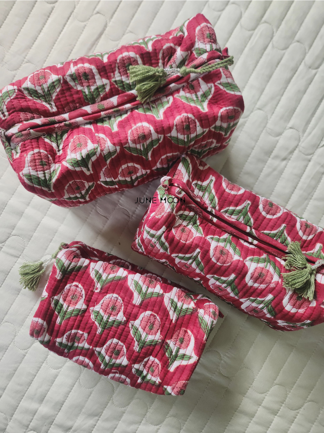 Naveli - Set of 3 Cosmetic Bags