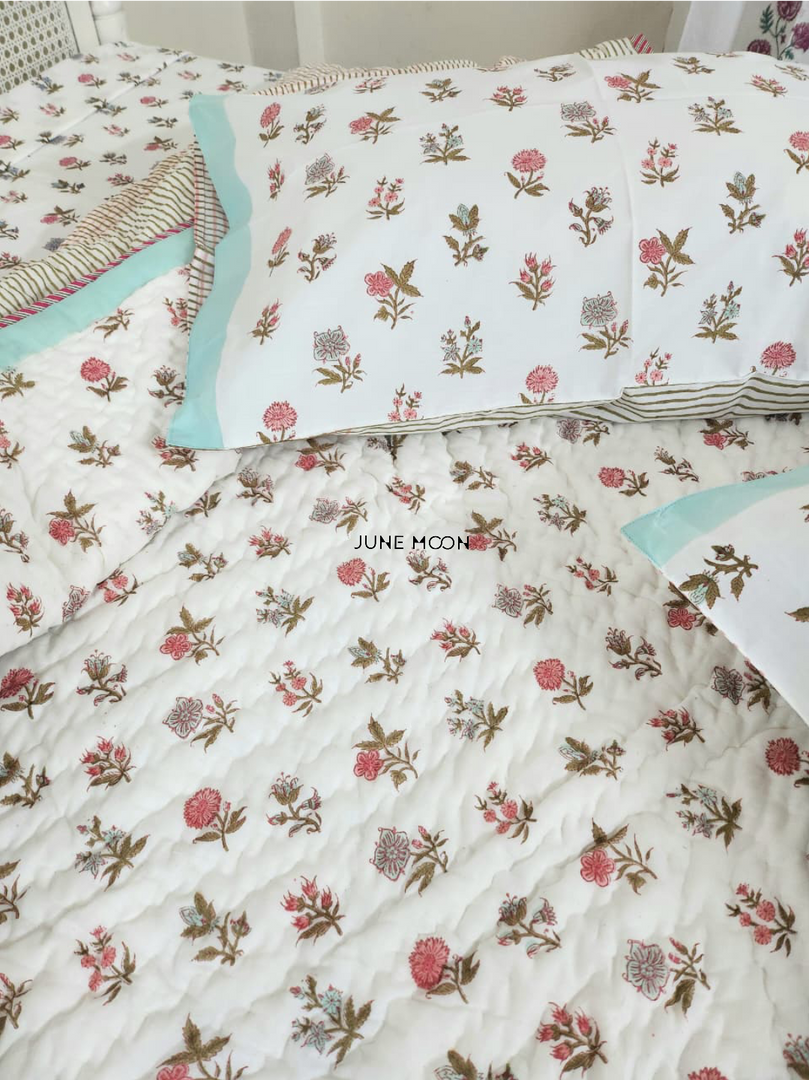 Barfi - Set of Quilt & Bedsheet