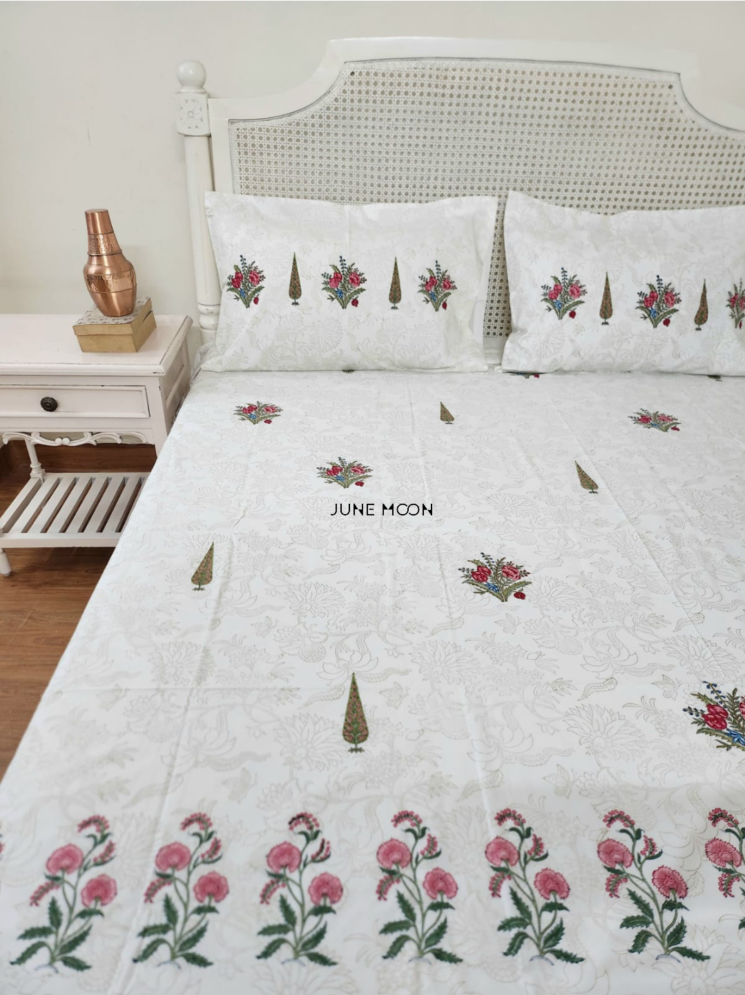 Sureeli - Block Printed Bedsheet Set