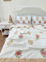 Load image into Gallery viewer, Gulab Mahal - Set of 2 Single Quilts
